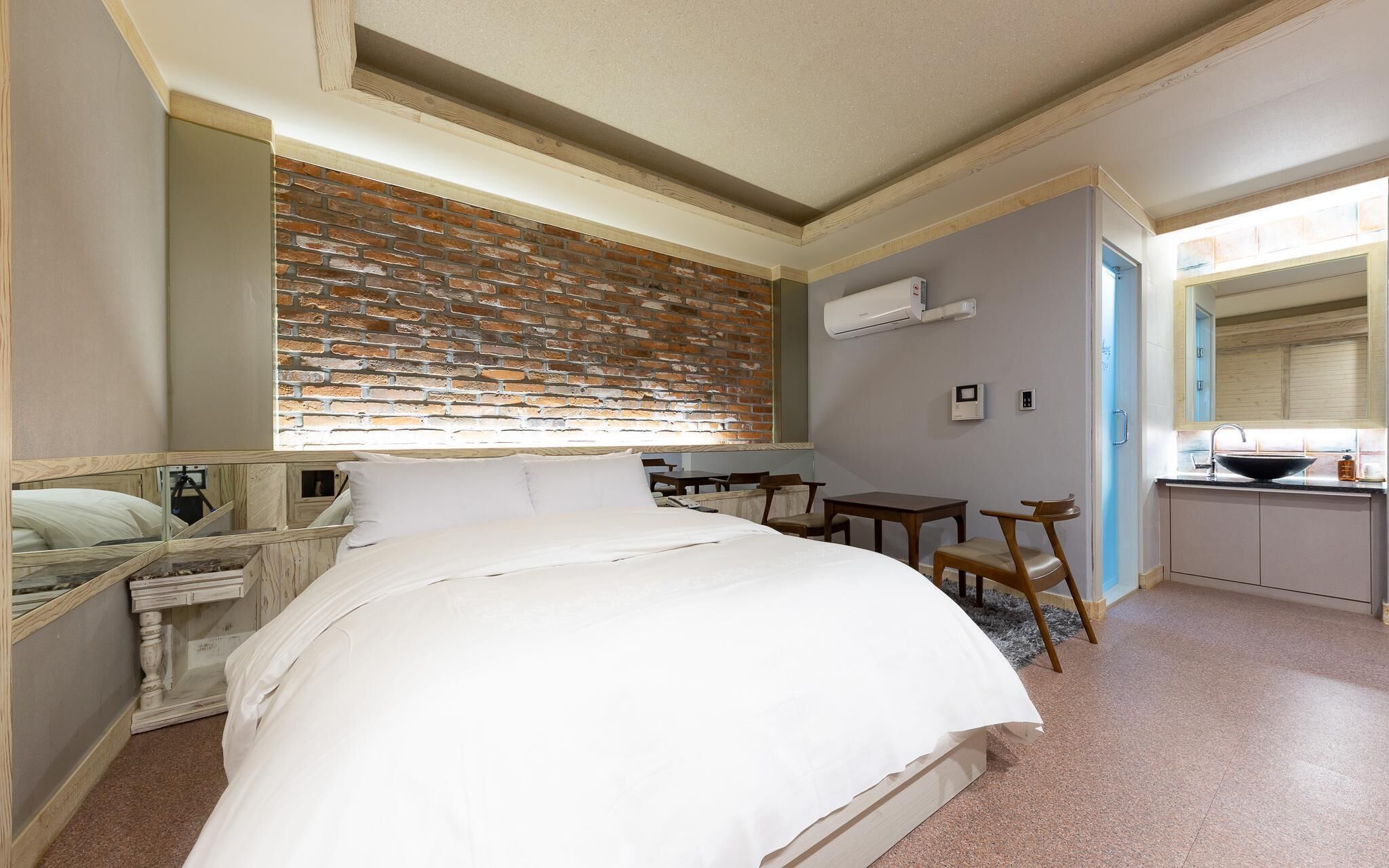 Bobos Motel