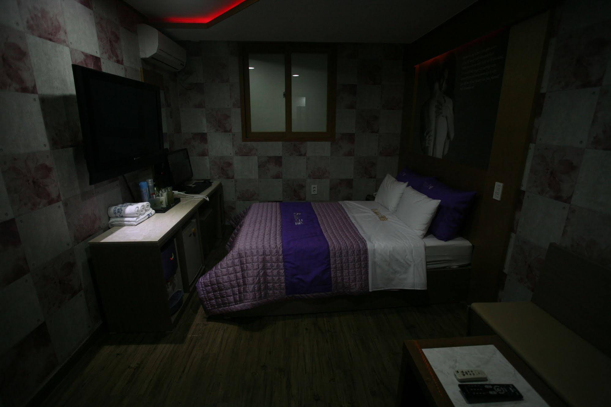 Castle Motel