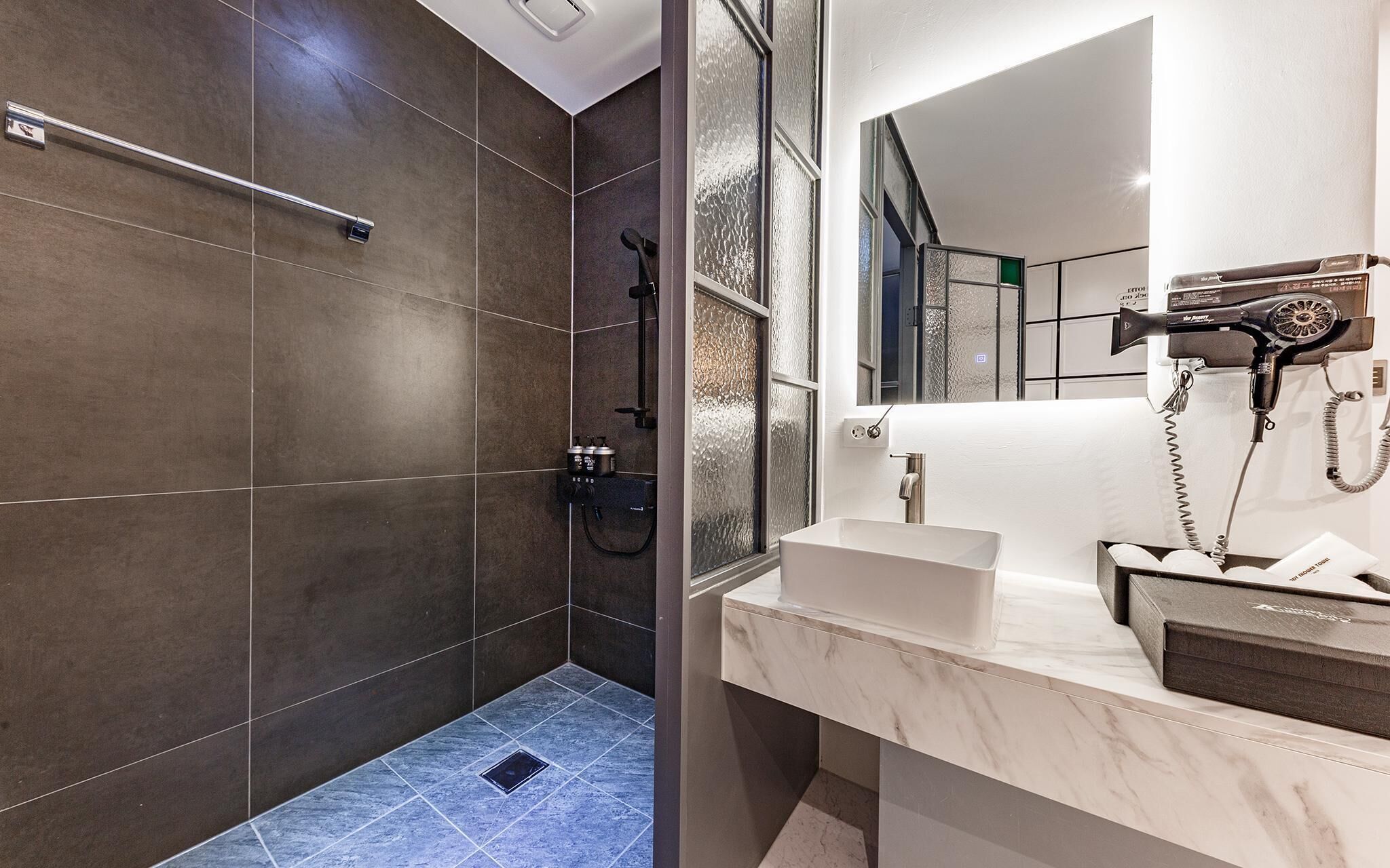 Daejeon Daeheung Hotel Knock On