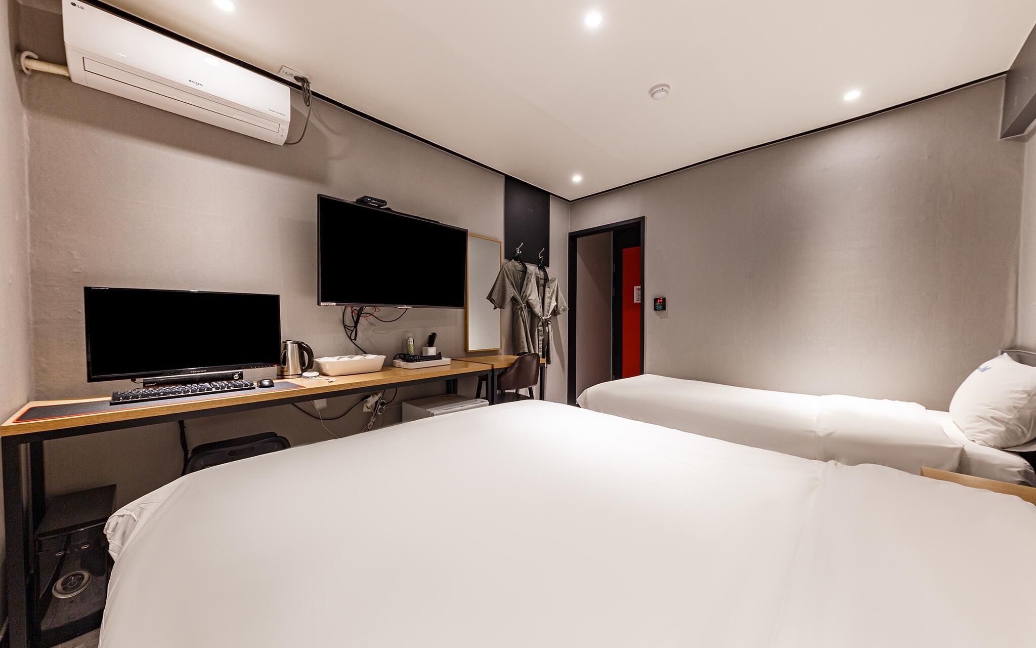 Daejeon Daesa Hotel Bus