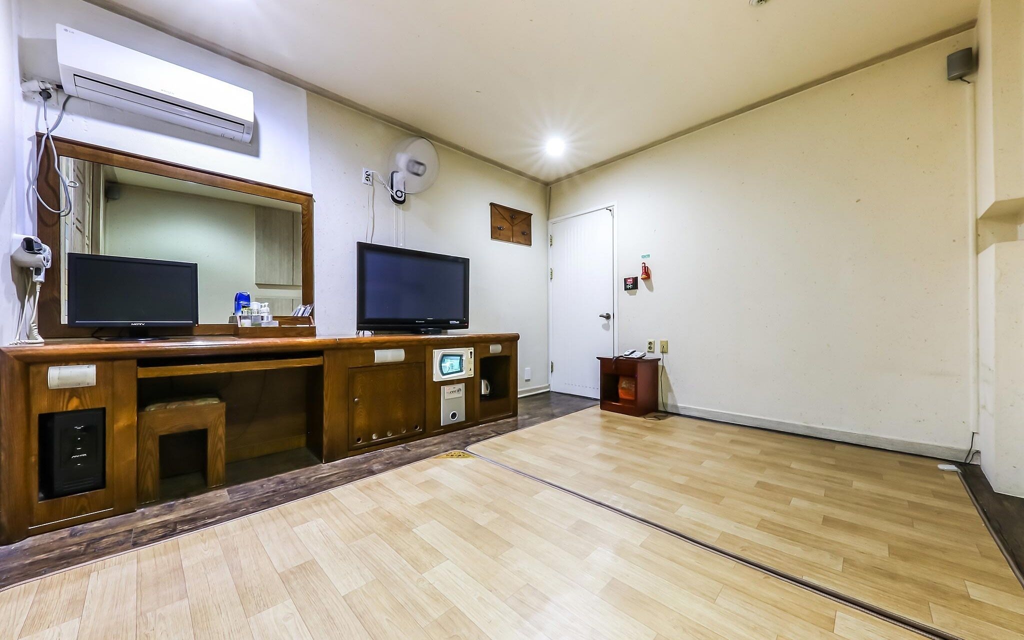 Daejeon Dunsan Gallery