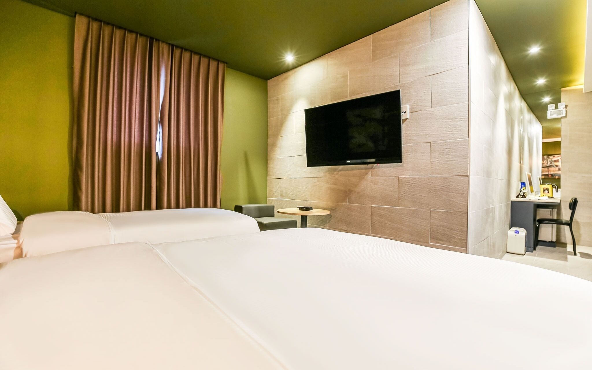 Daejeon Sintanjin Hotel Wol