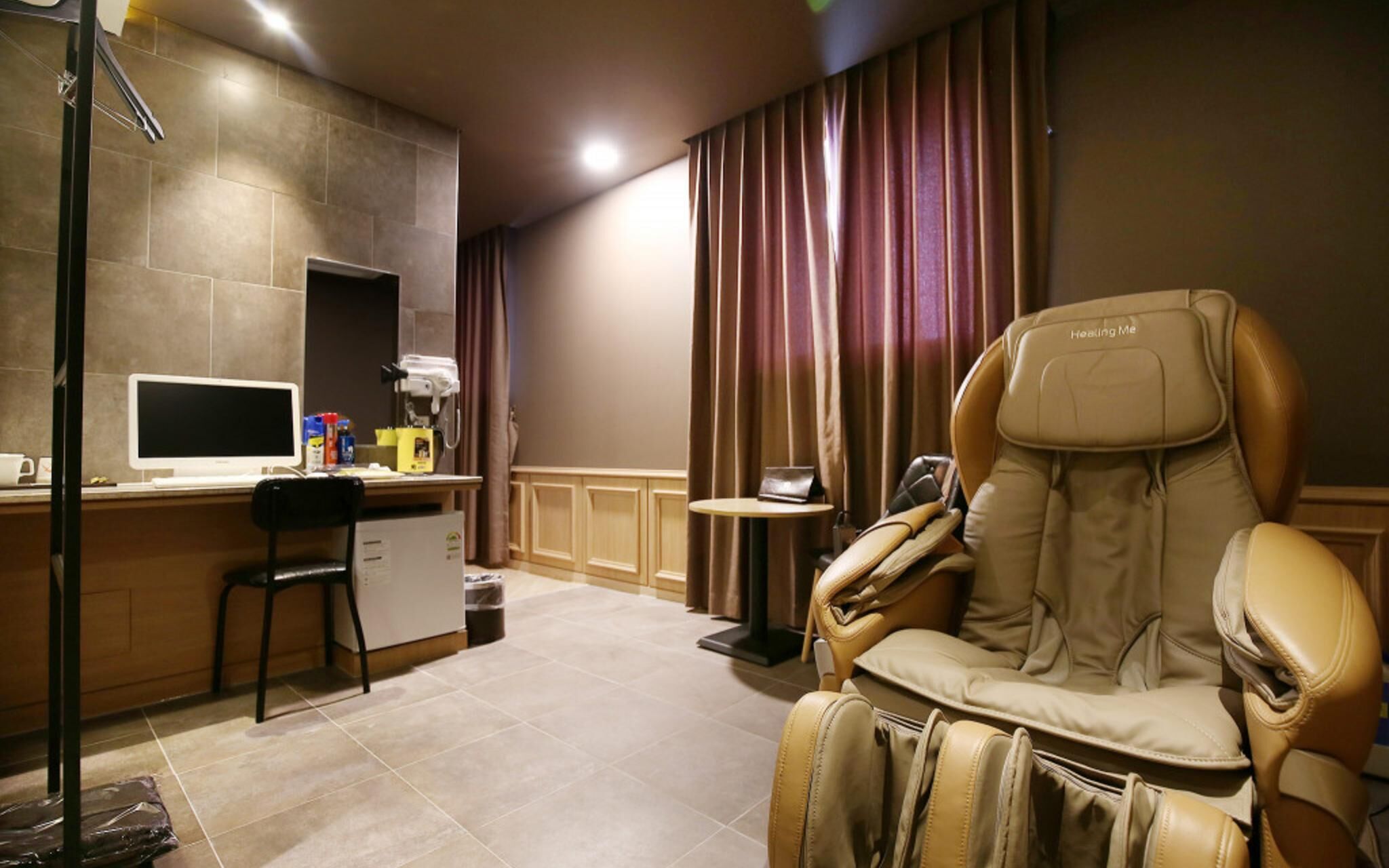 Daejeon Sintanjin Hotel Wol