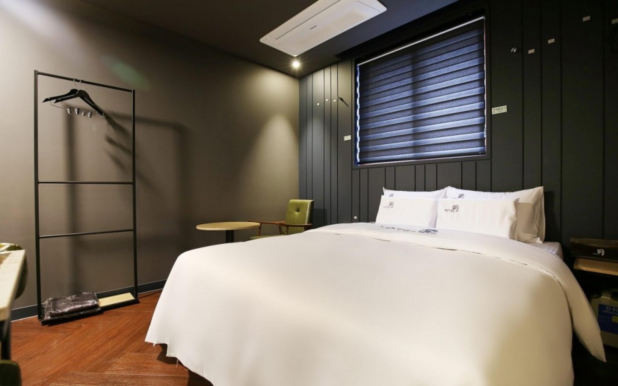 Daejeon Sintanjin Hotel Wol