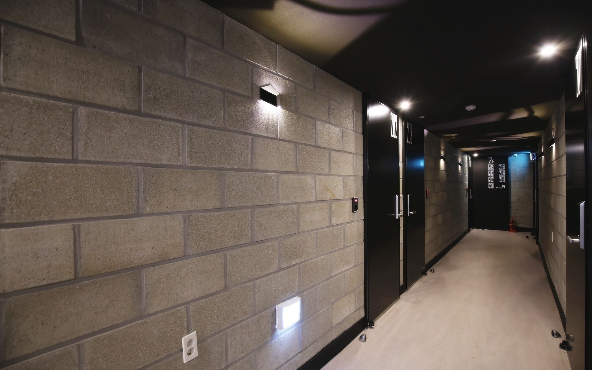 Daejeon Sintanjin Hotel Wol