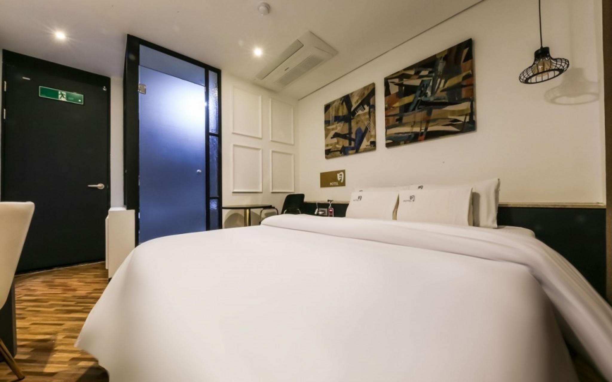 Daejeon Sintanjin Hotel Wol