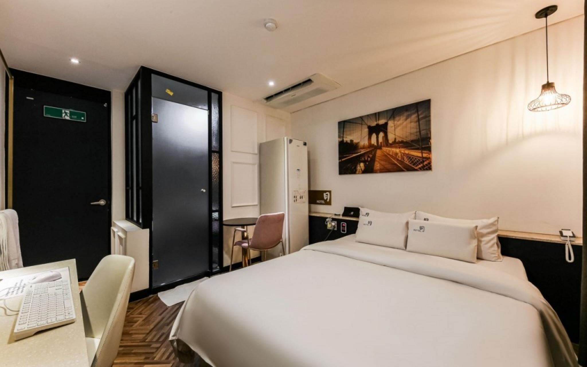 Daejeon Sintanjin Hotel Wol