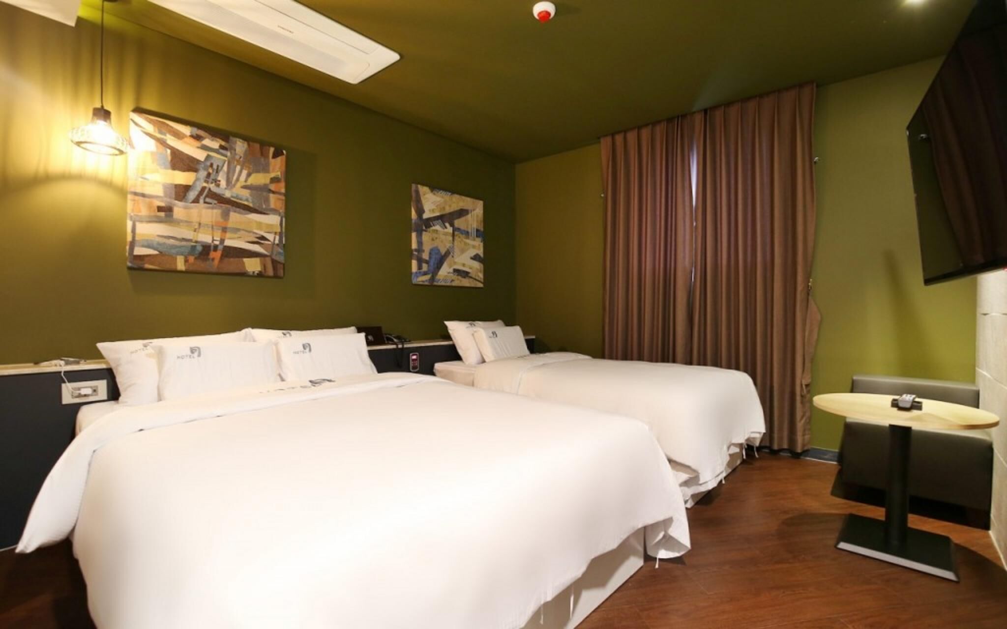 Daejeon Sintanjin Hotel Wol