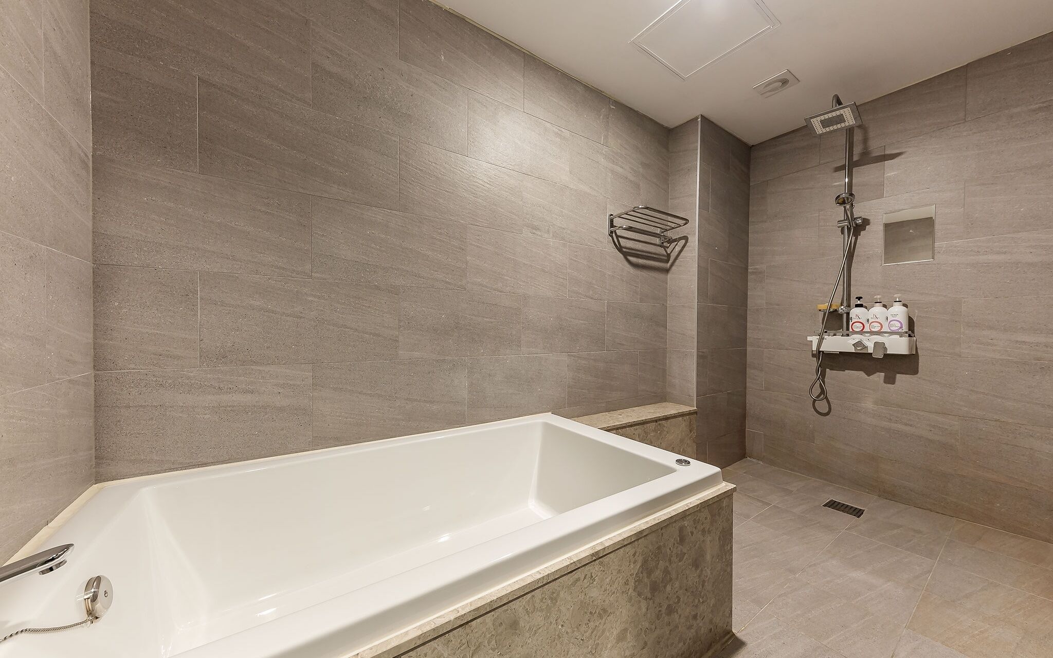 Daejeon Sintanjin Hotel Wol