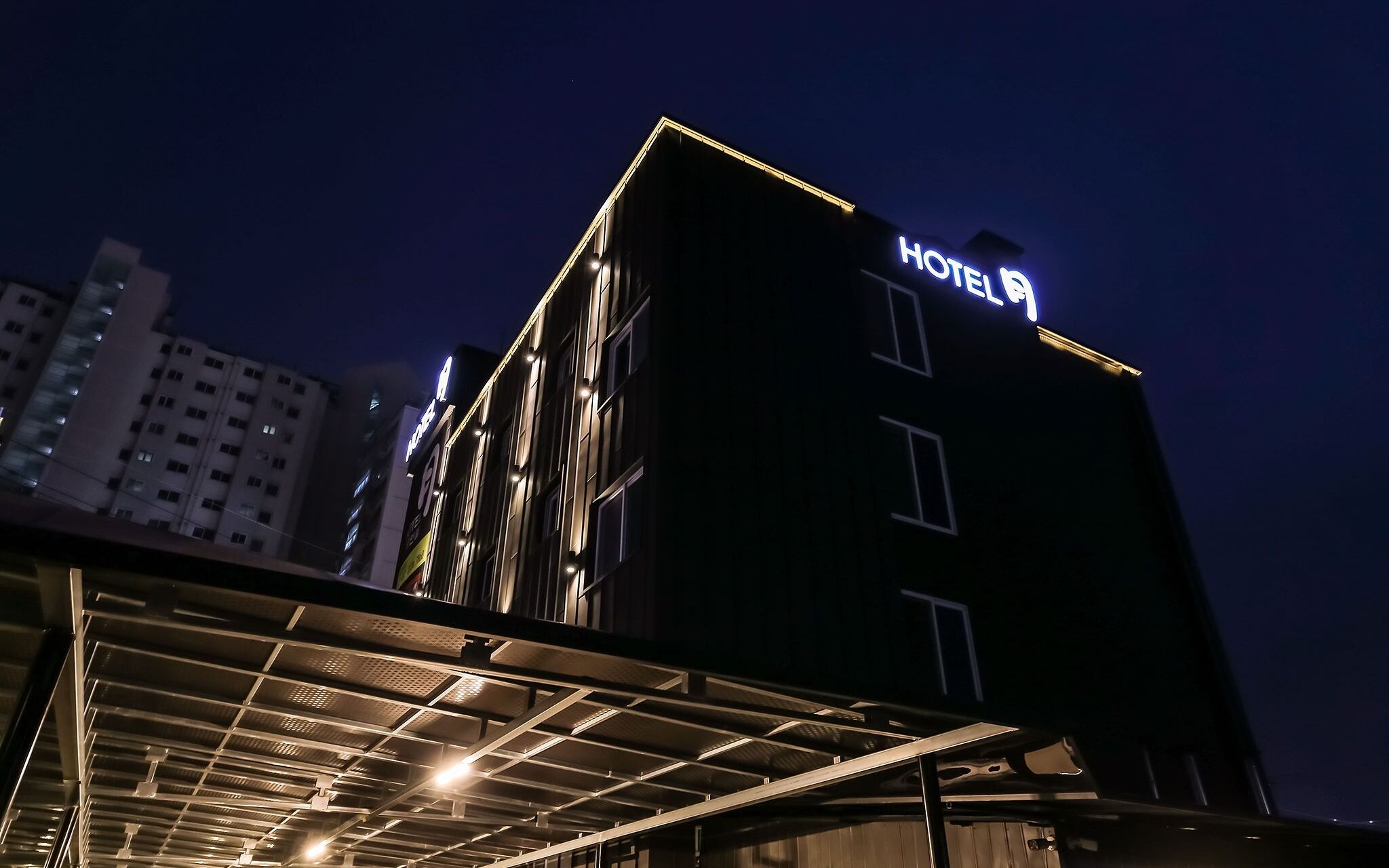 Daejeon Sintanjin Hotel Wol