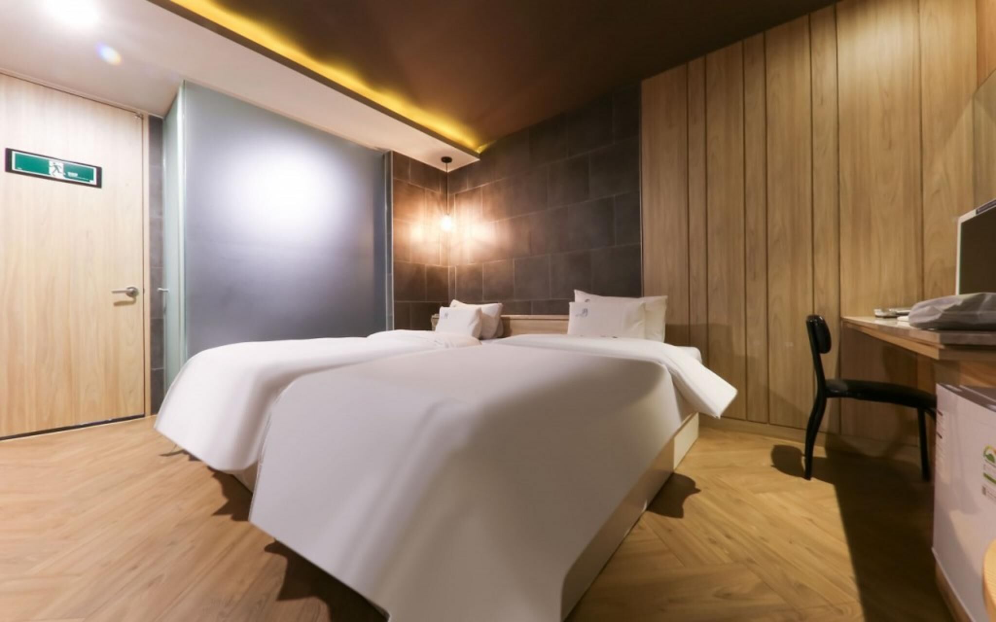 Daejeon Sintanjin Hotel Wol