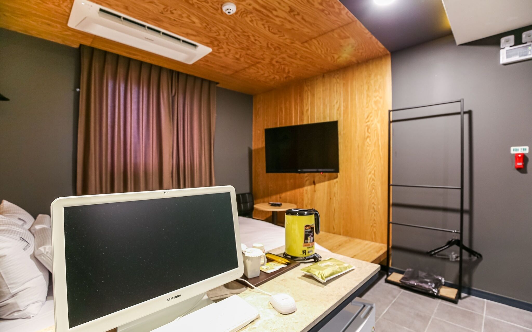 Daejeon Sintanjin Hotel Wol