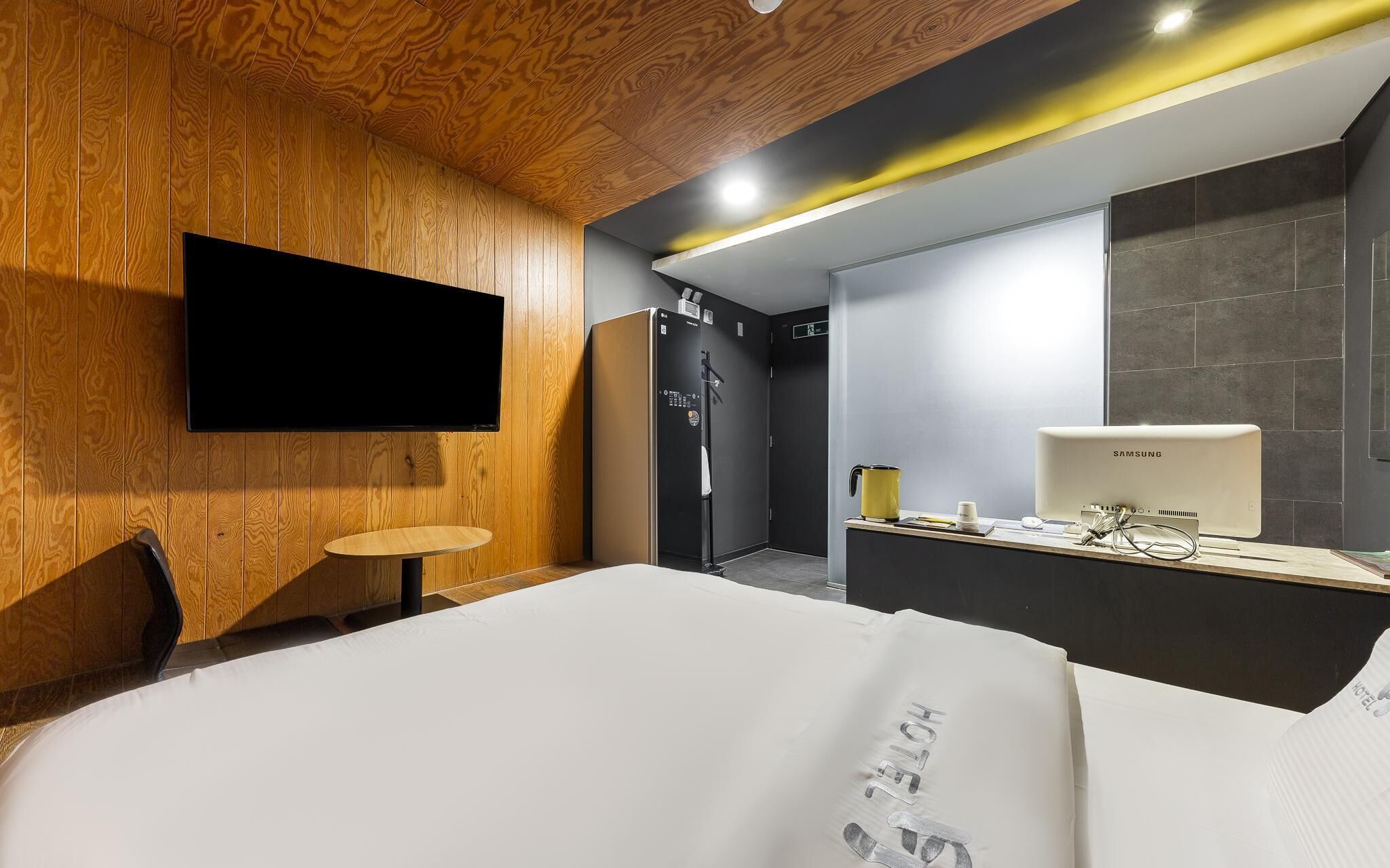 Daejeon Sintanjin Hotel Wol