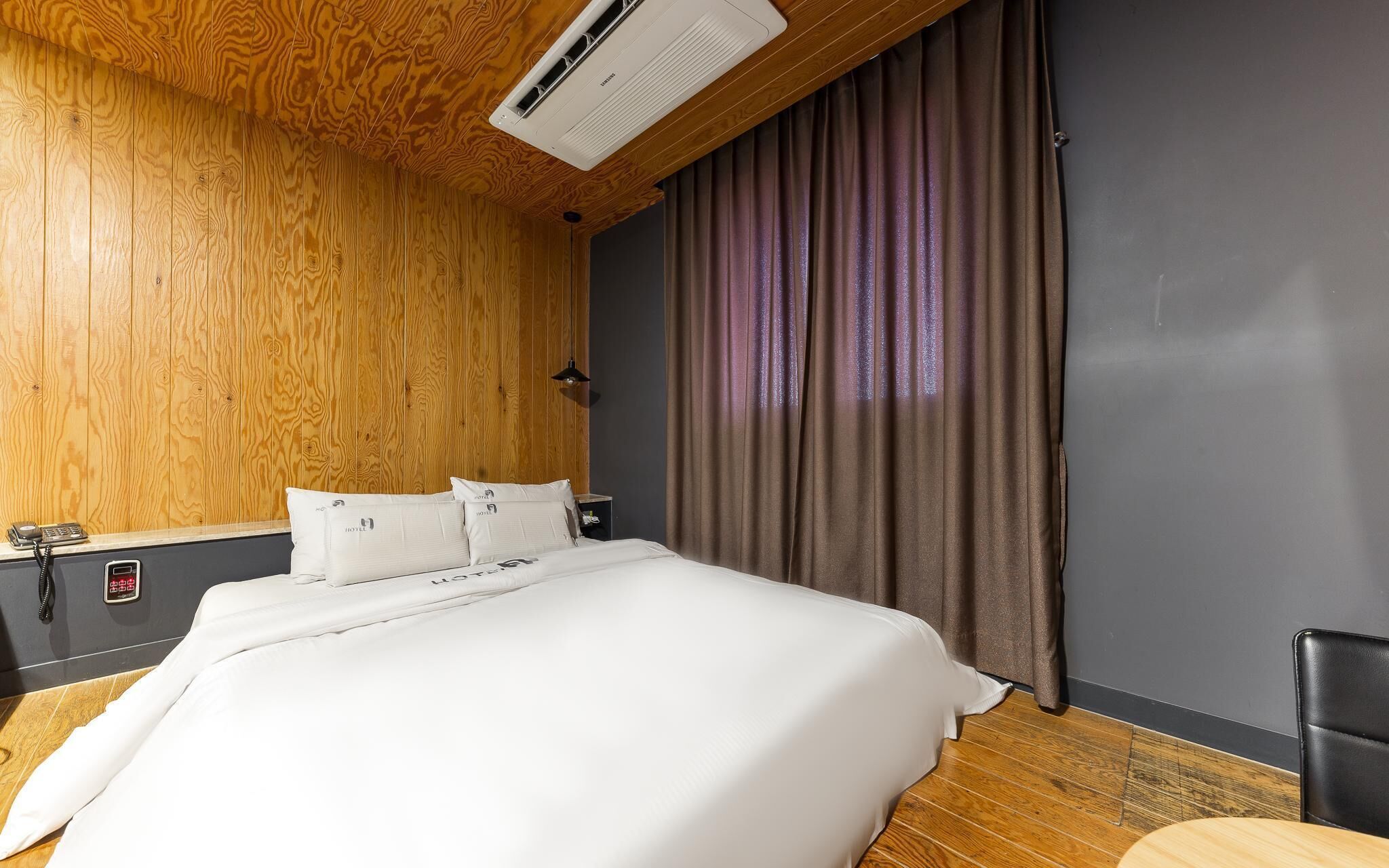 Daejeon Sintanjin Hotel Wol