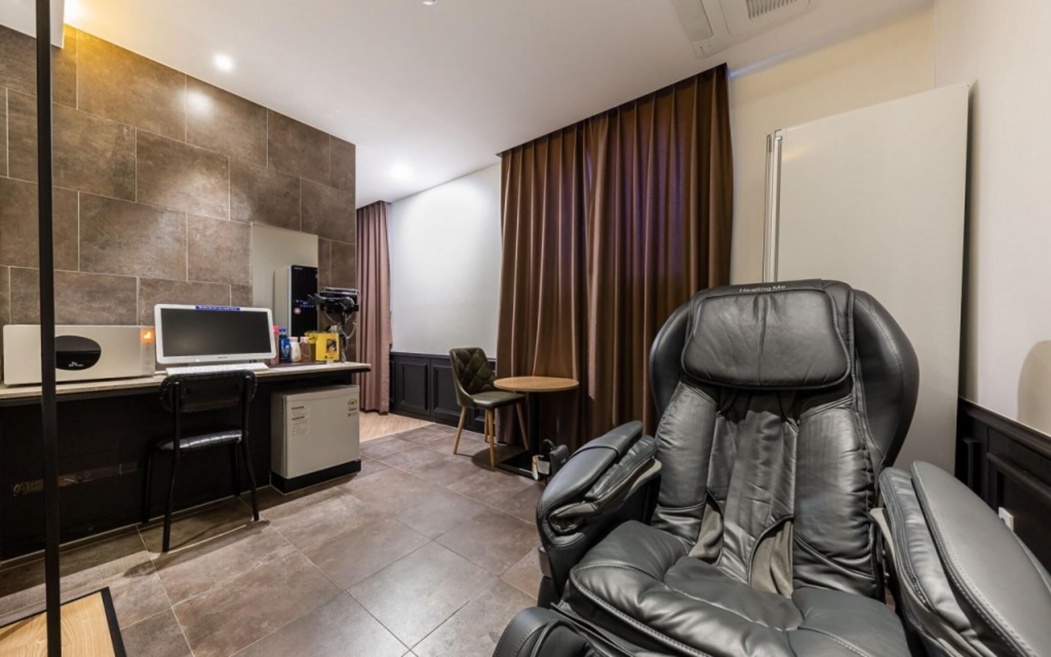 Daejeon Sintanjin Hotel Wol