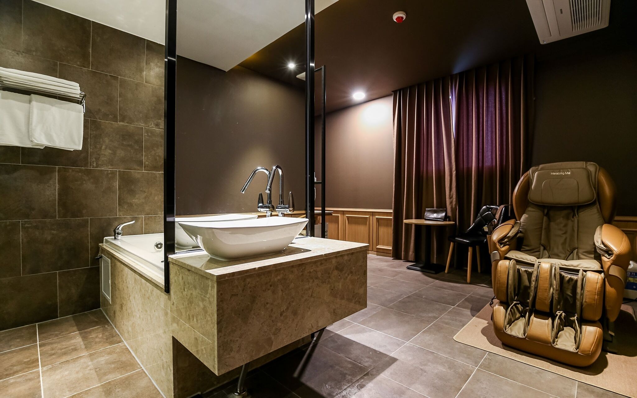 Daejeon Sintanjin Hotel Wol