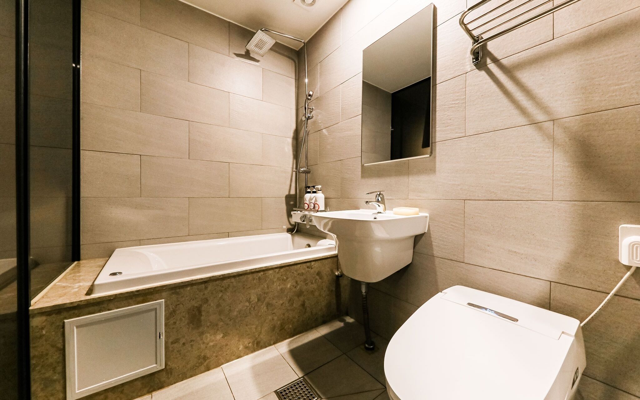 Daejeon Sintanjin Hotel Wol