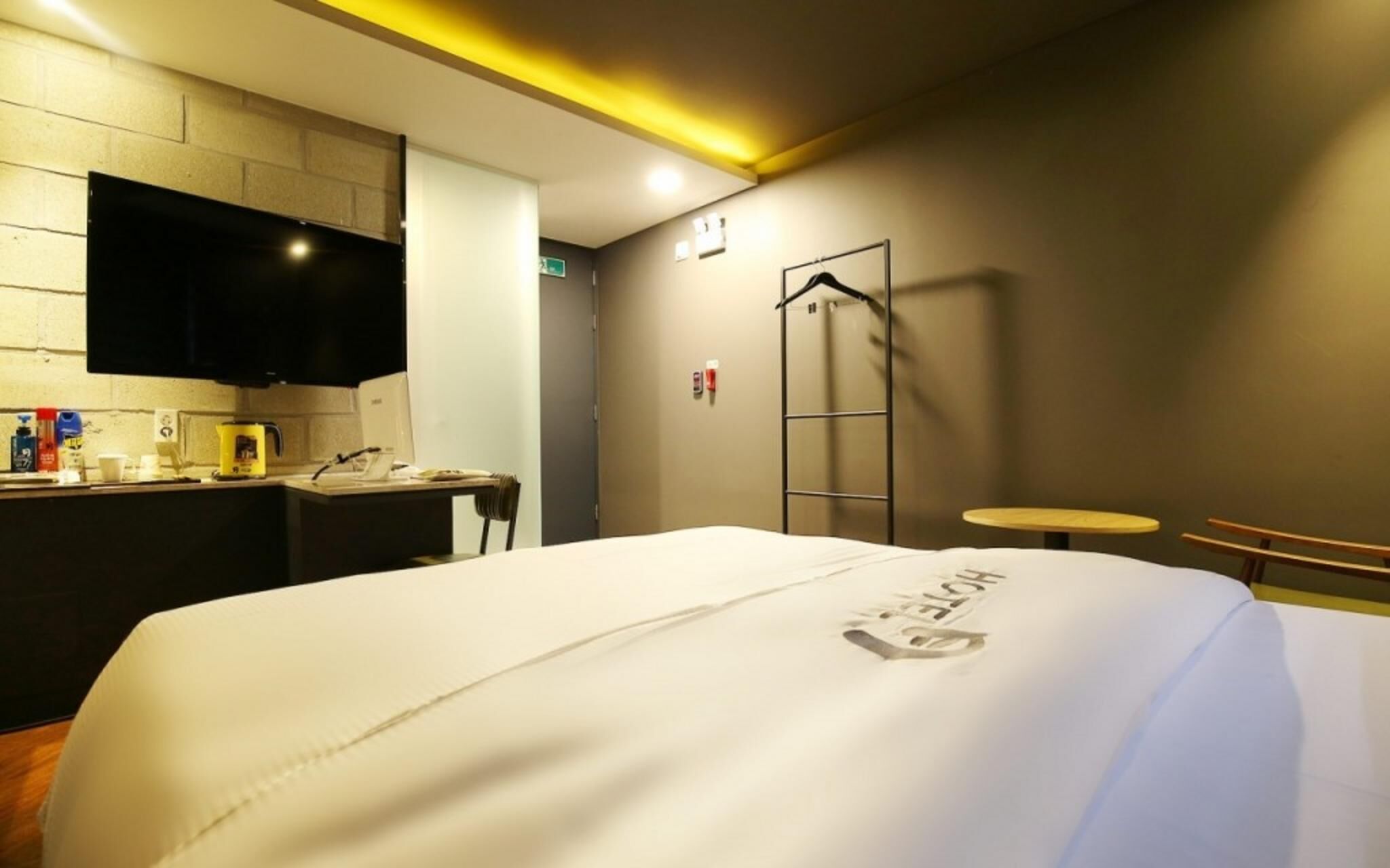 Daejeon Sintanjin Hotel Wol