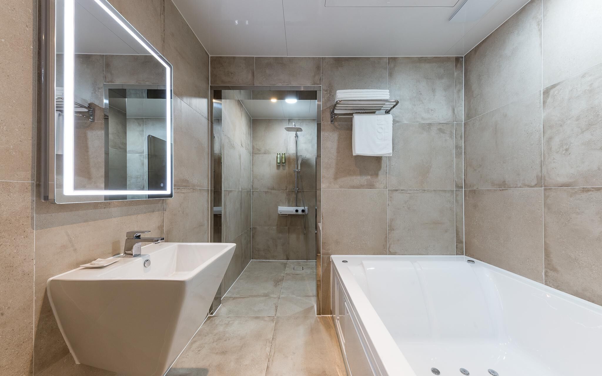 Daejeon Wolpyeong Hotel Continew