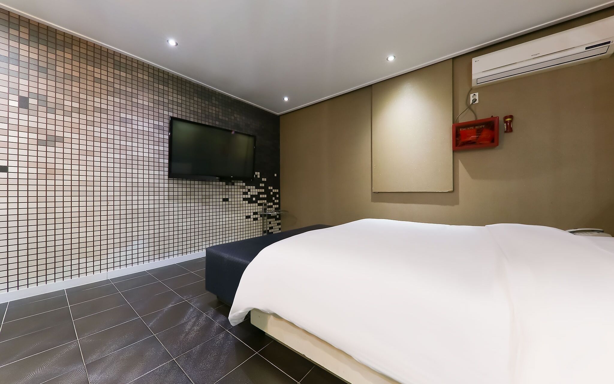 Daejeon Wolpyeong Hotel Continew
