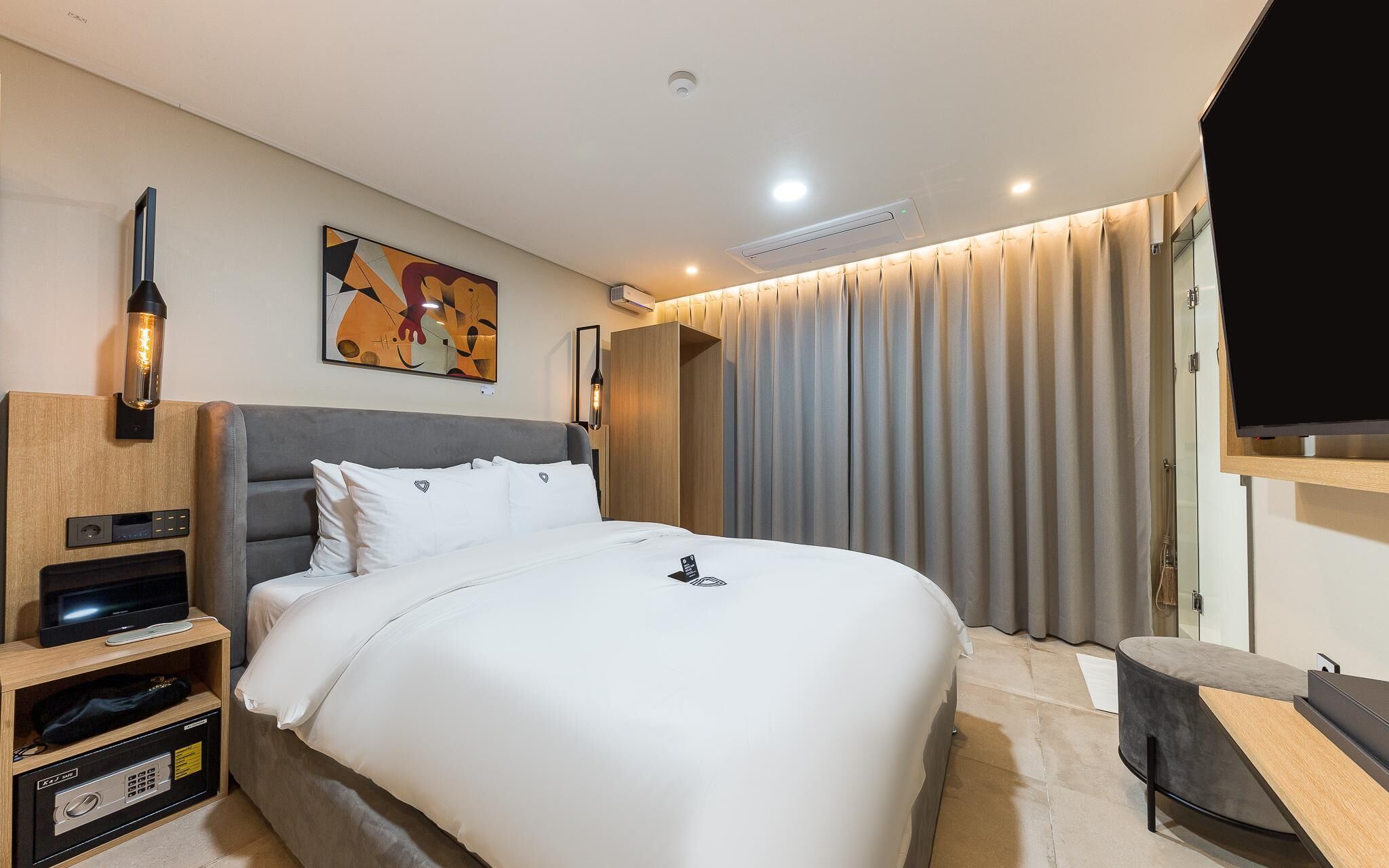 Daejeon Wolpyeong Hotel Continew