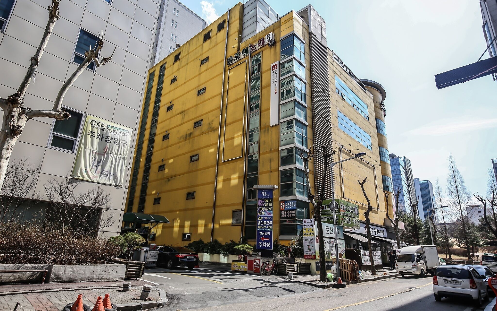 Daejeon Wolpyeong W