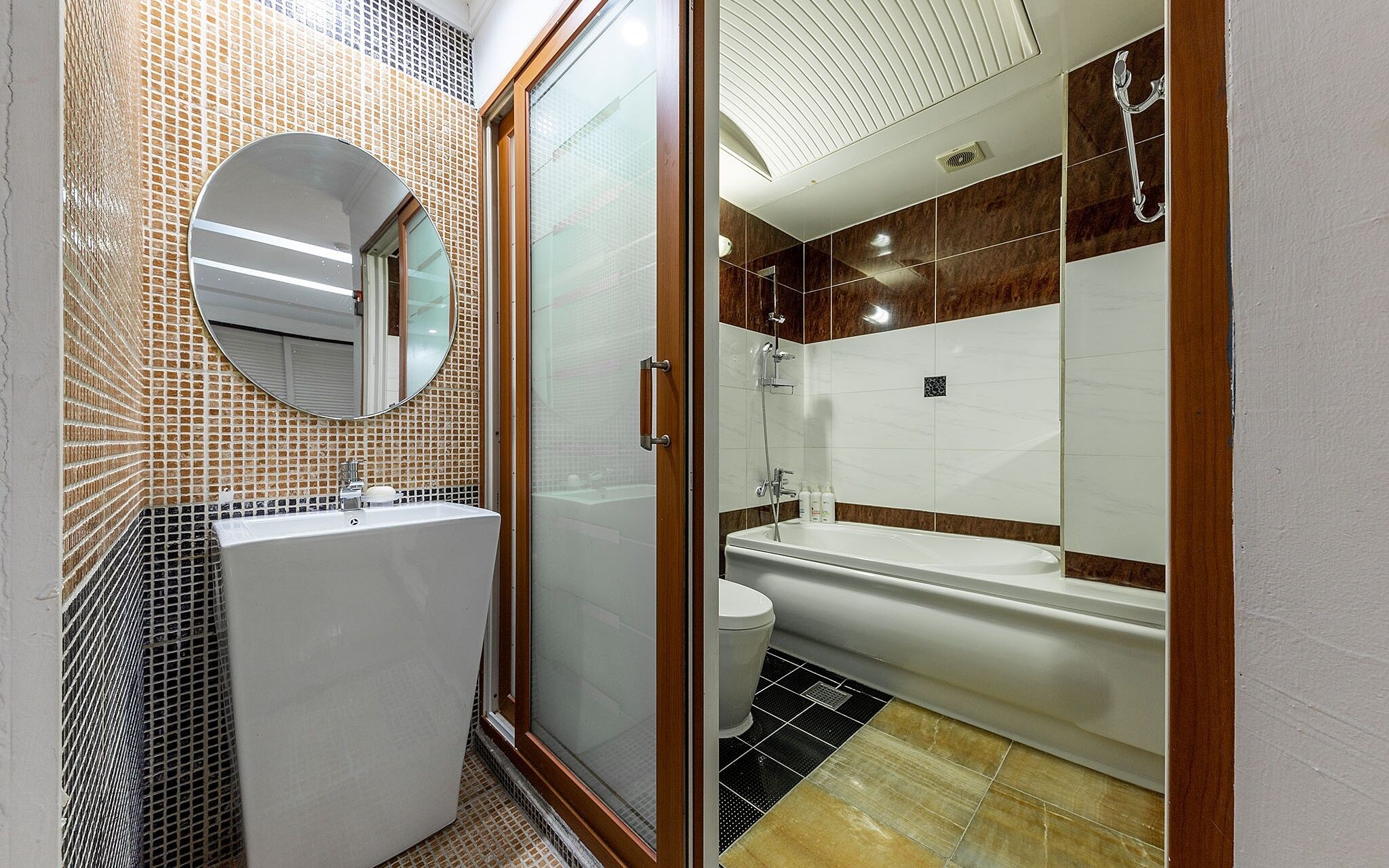 Daejeon Yongjeon Savoy