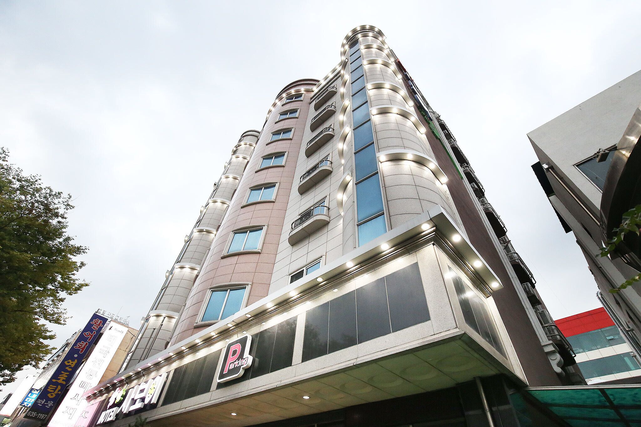 Daejeon Yongjeon Savoy