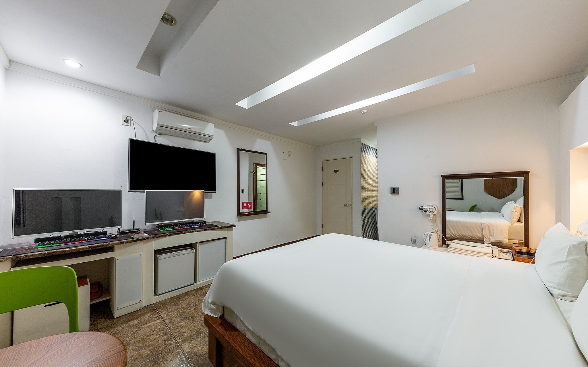 Daejeon Yongjeon Savoy