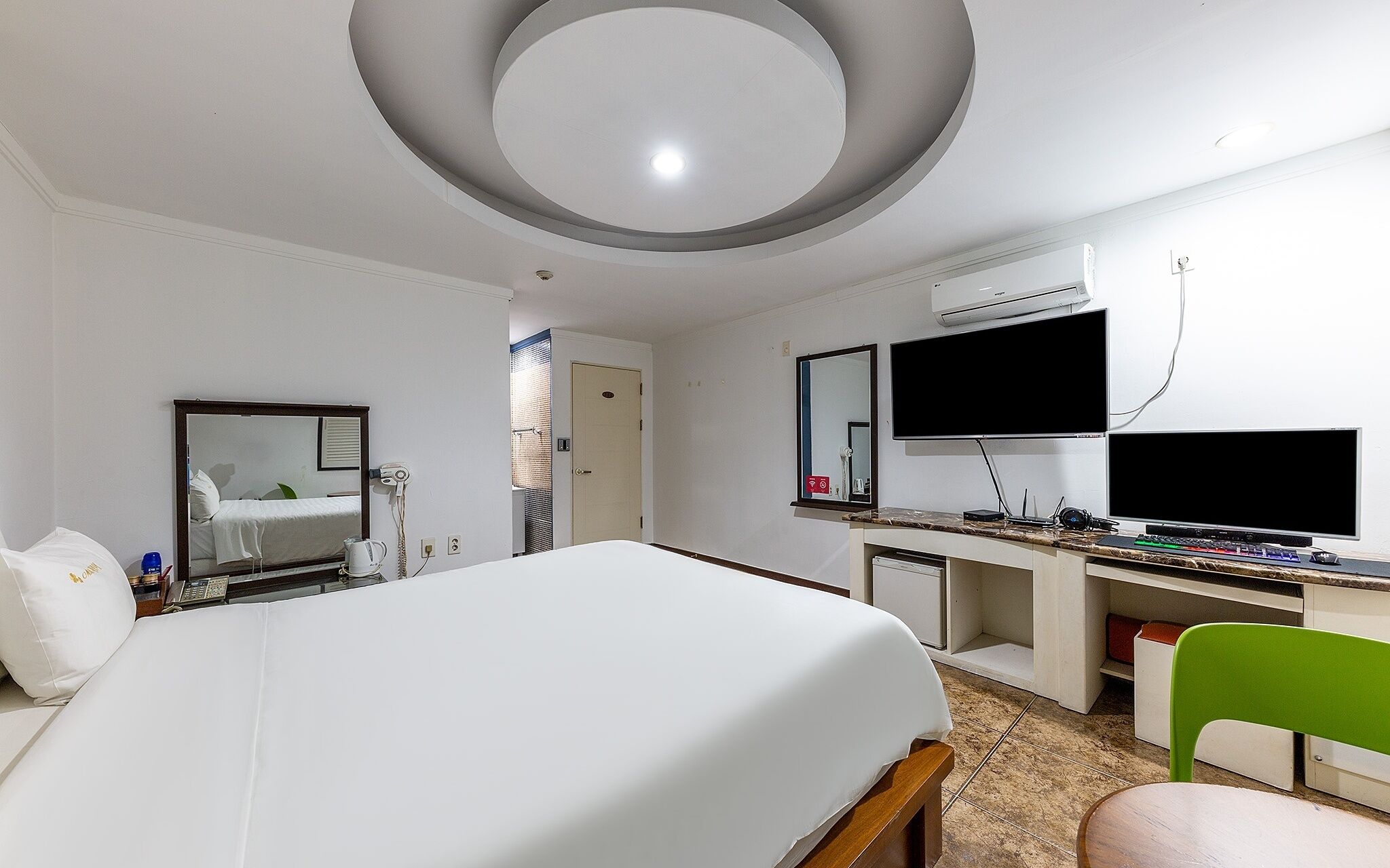 Daejeon Yongjeon Savoy