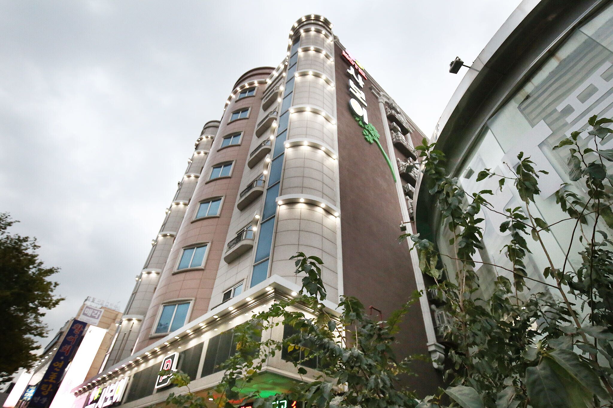 Daejeon Yongjeon Savoy