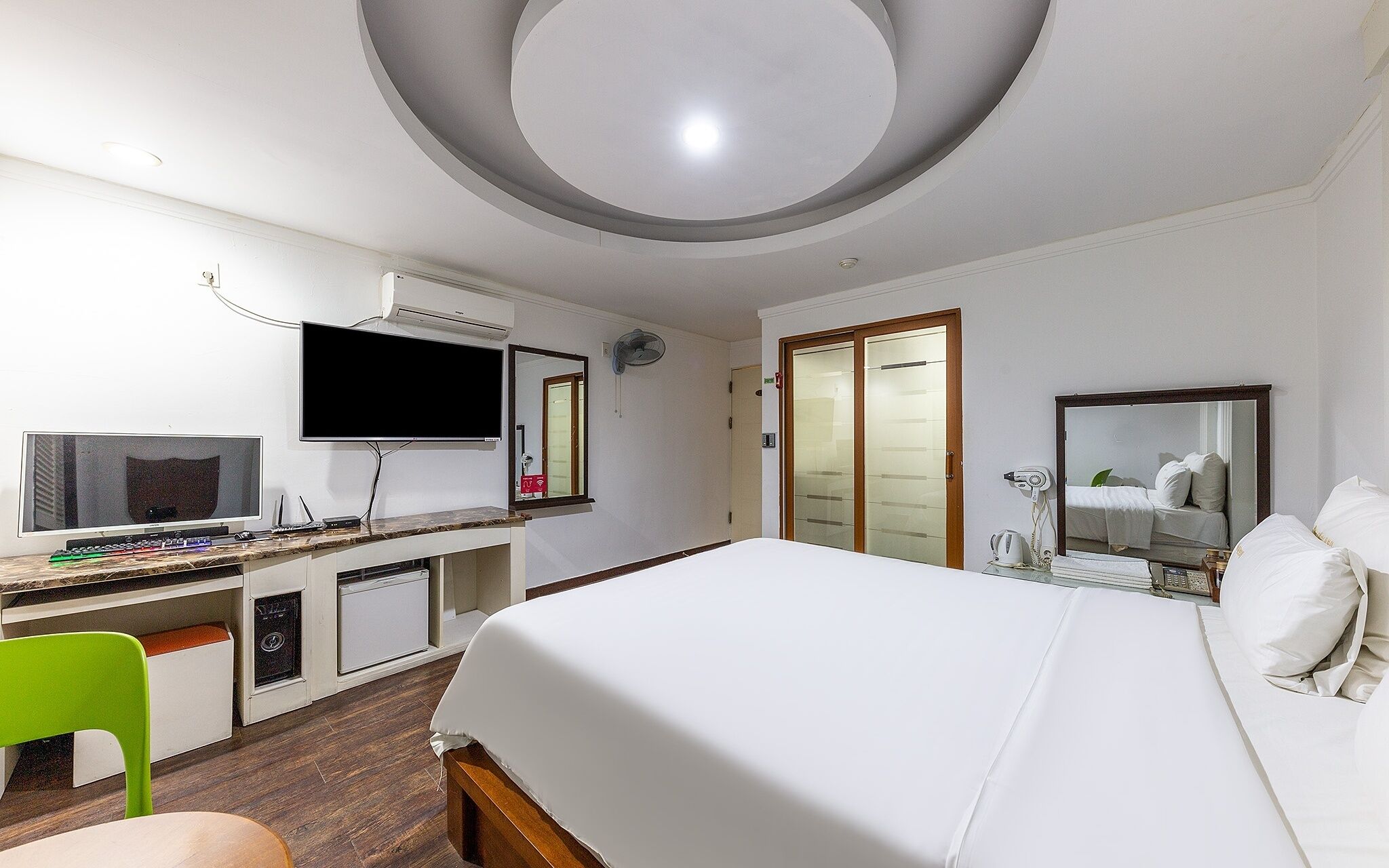 Daejeon Yongjeon Savoy