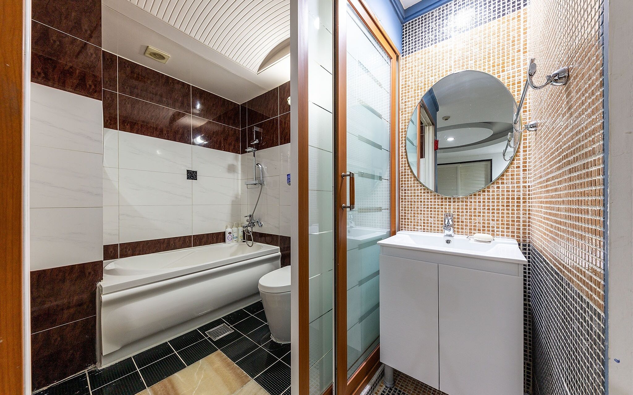 Daejeon Yongjeon Savoy
