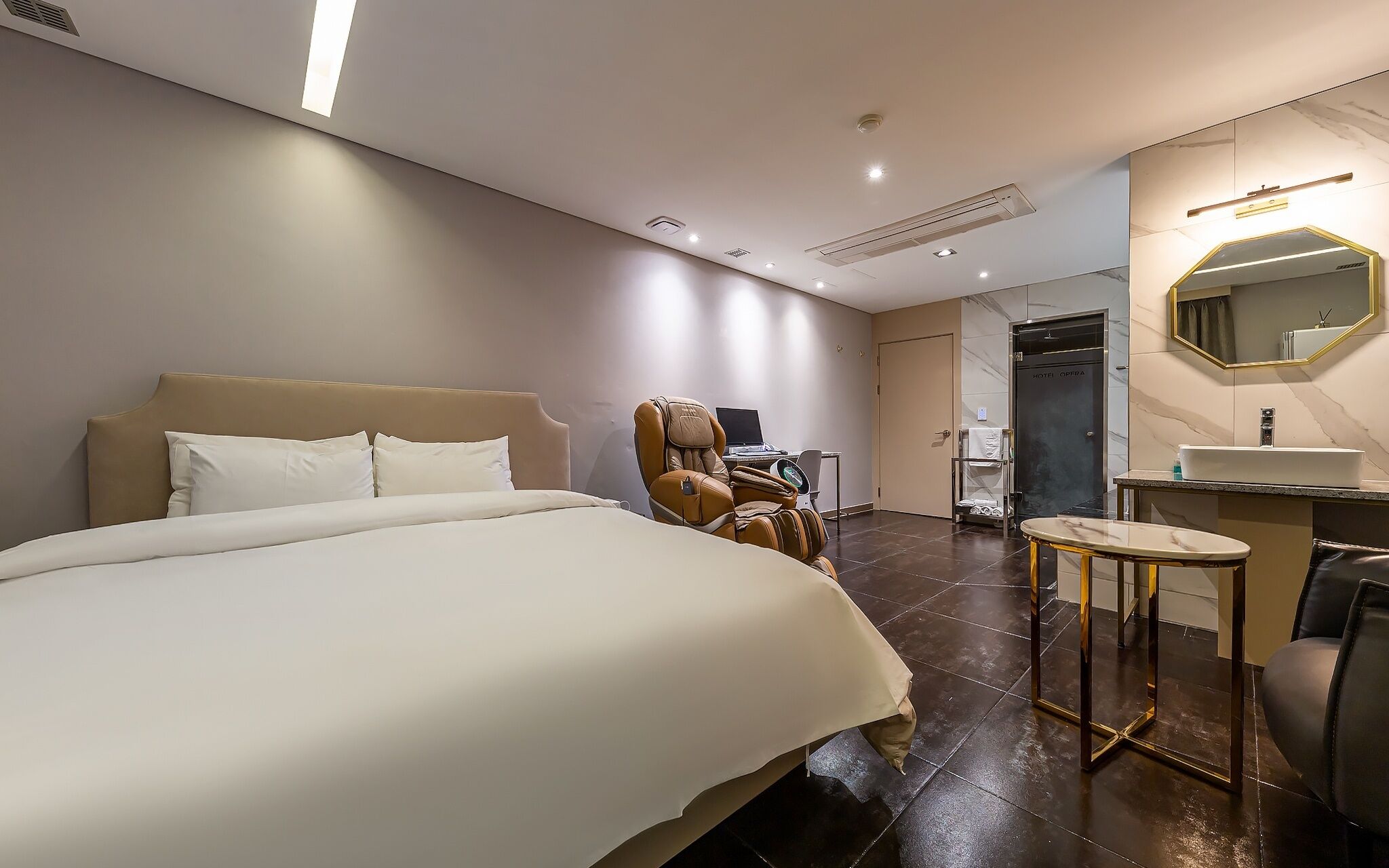 Daejeon Yuseong Bergen Hotel