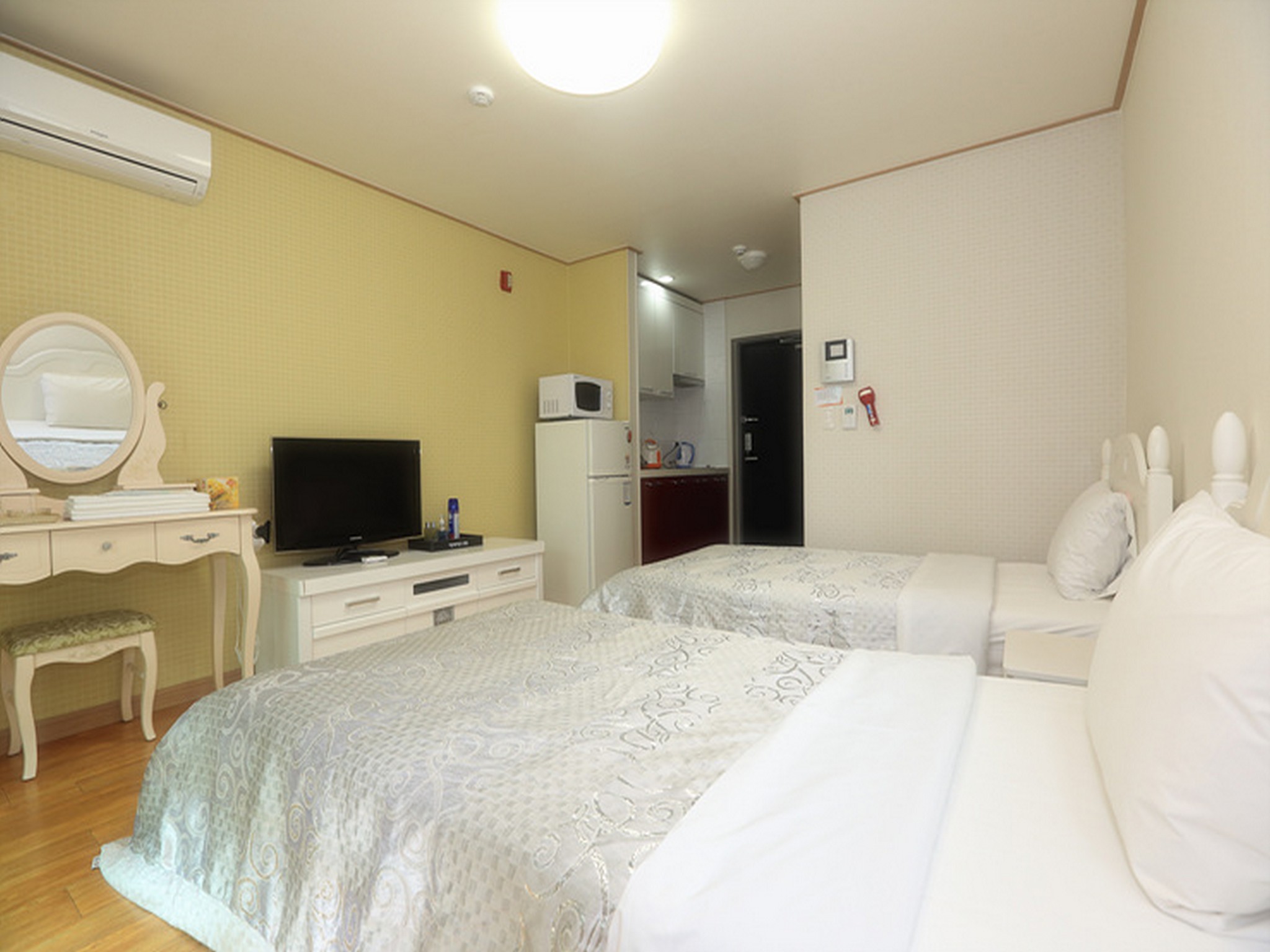 EAN Residence Hotel