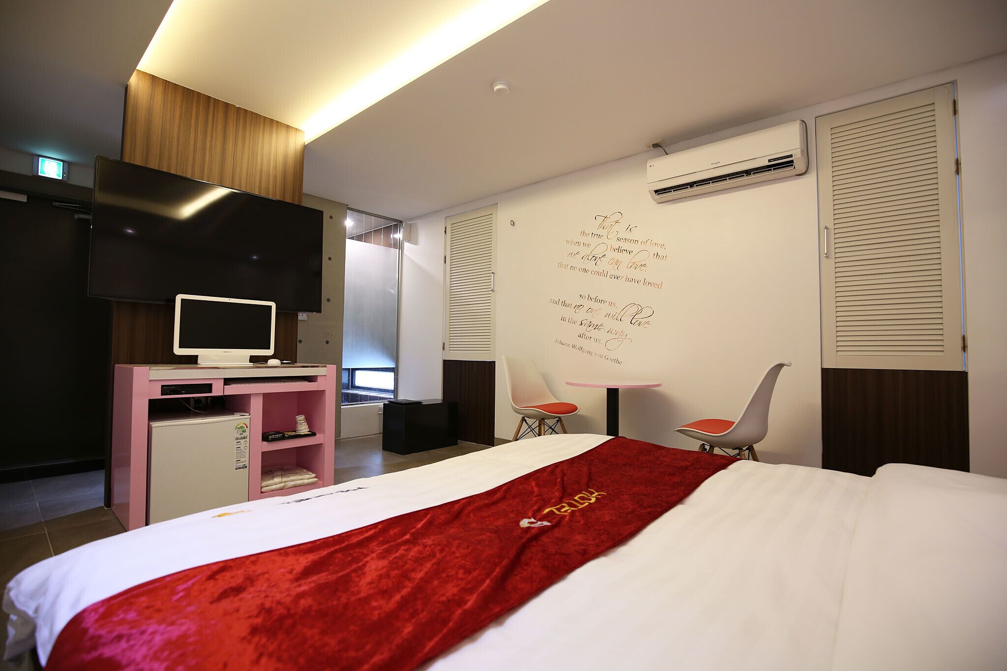 Five Hotel
