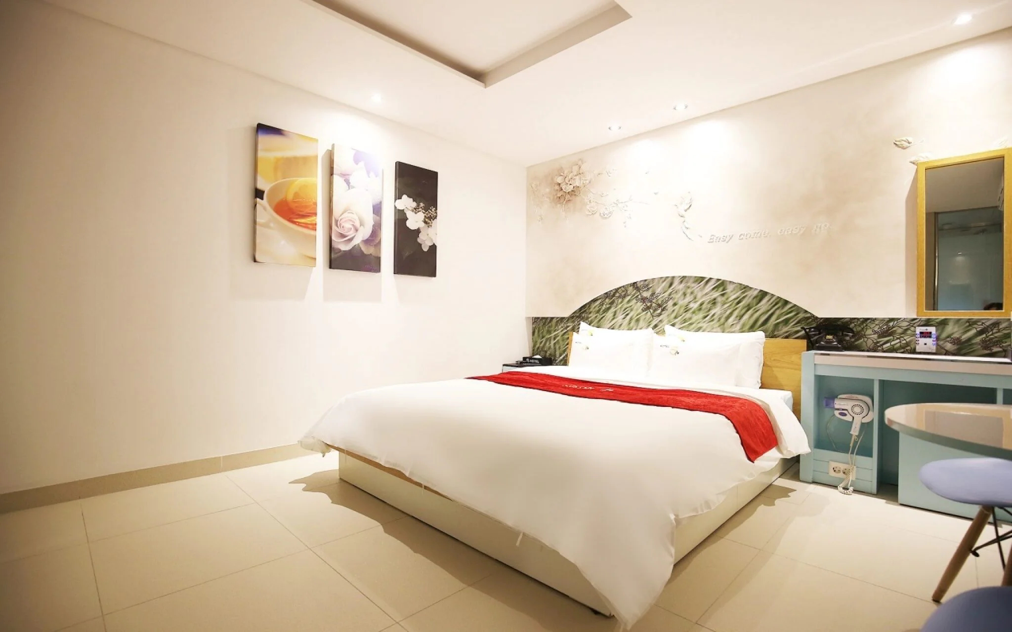 Five Hotel