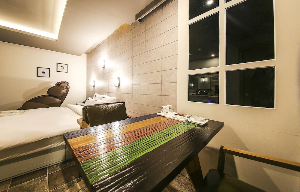 Modern Hotel