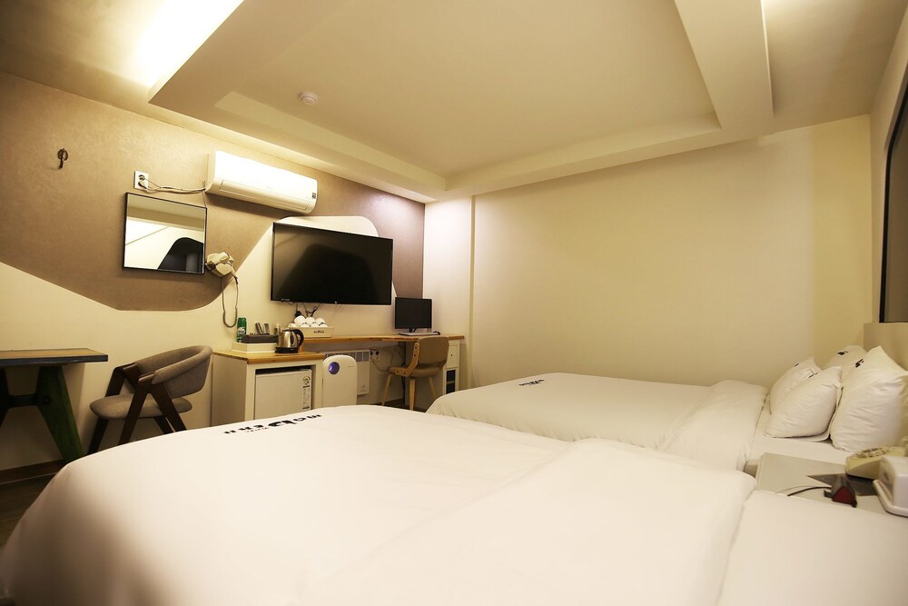 Modern Hotel