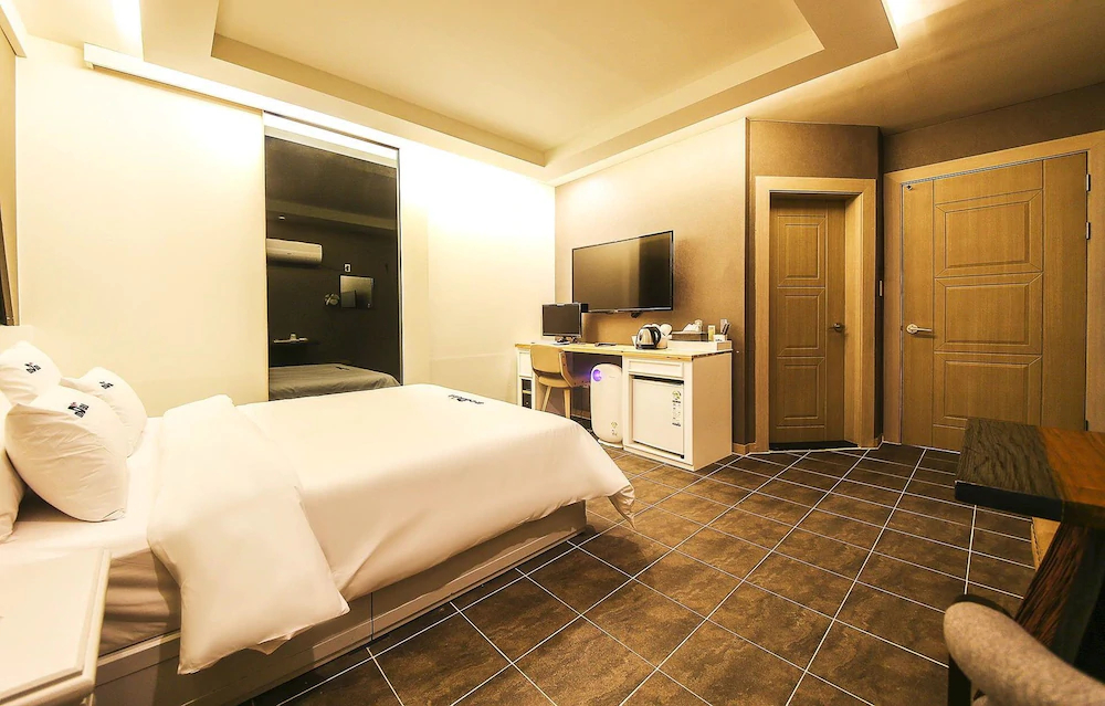 Modern Hotel