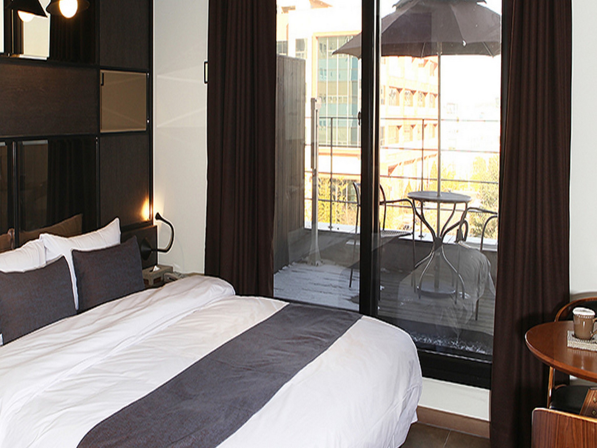 S& Hotel