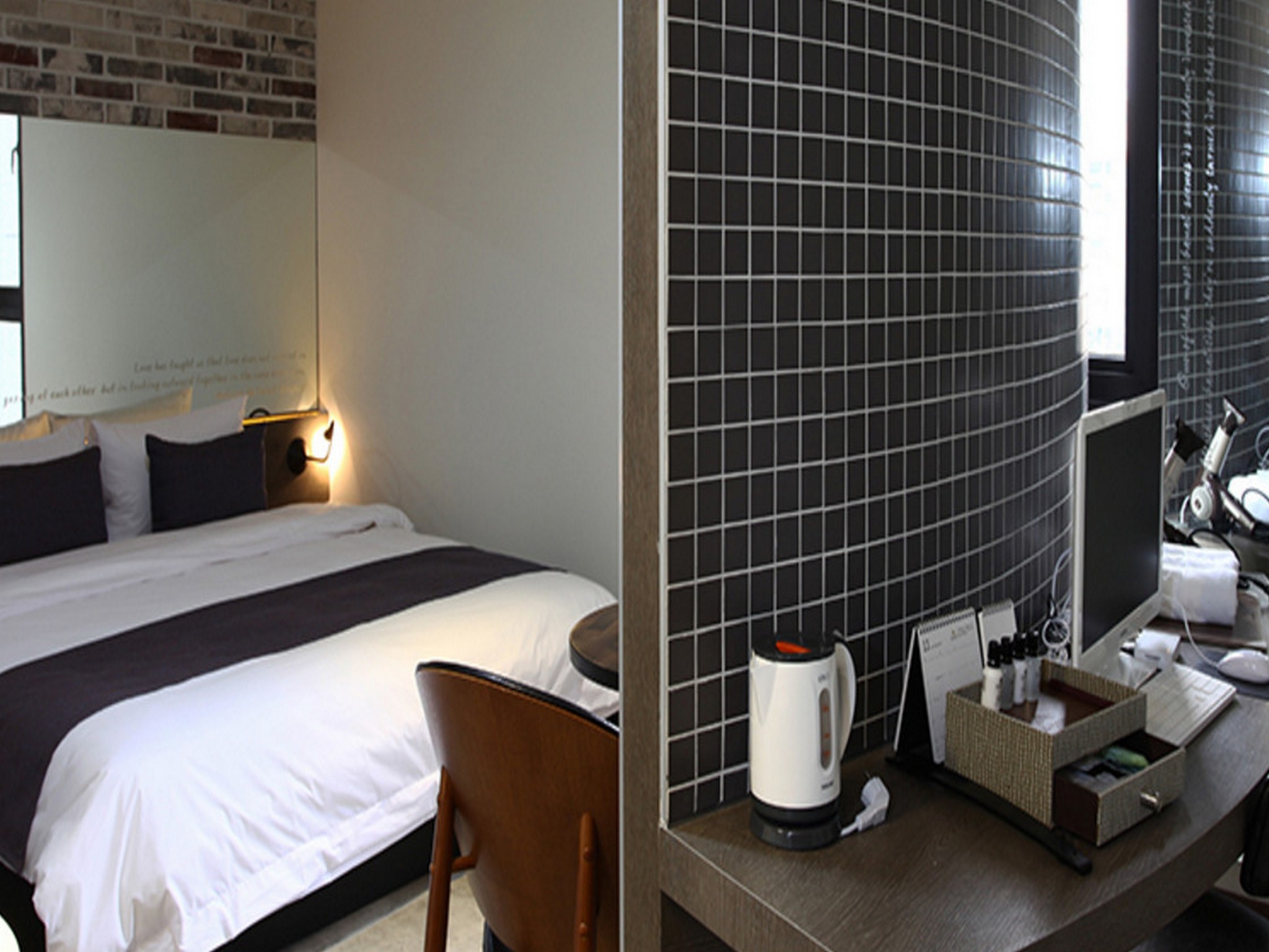 S& Hotel