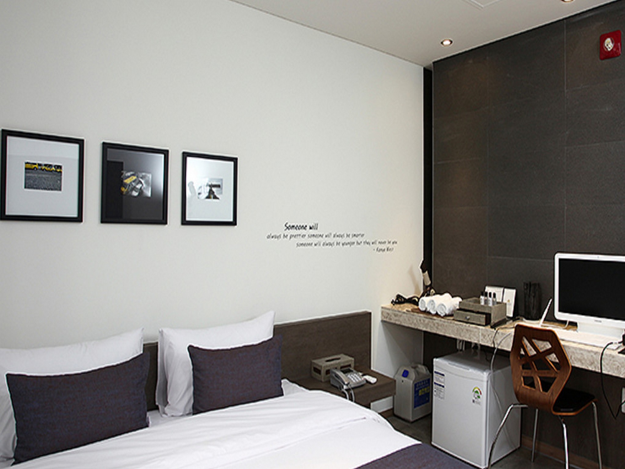 S& Hotel