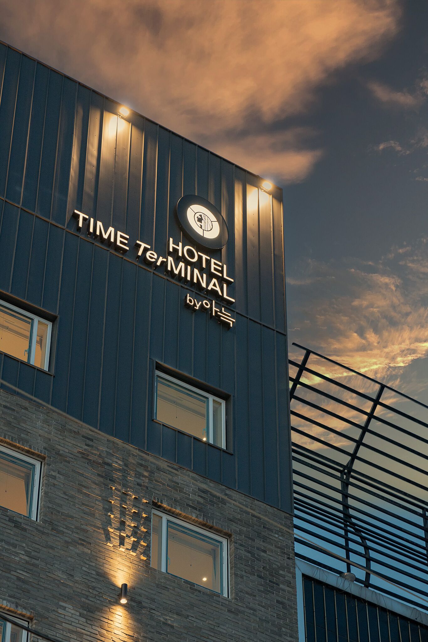 TimeTerminal Hotel Daejeon by Aank