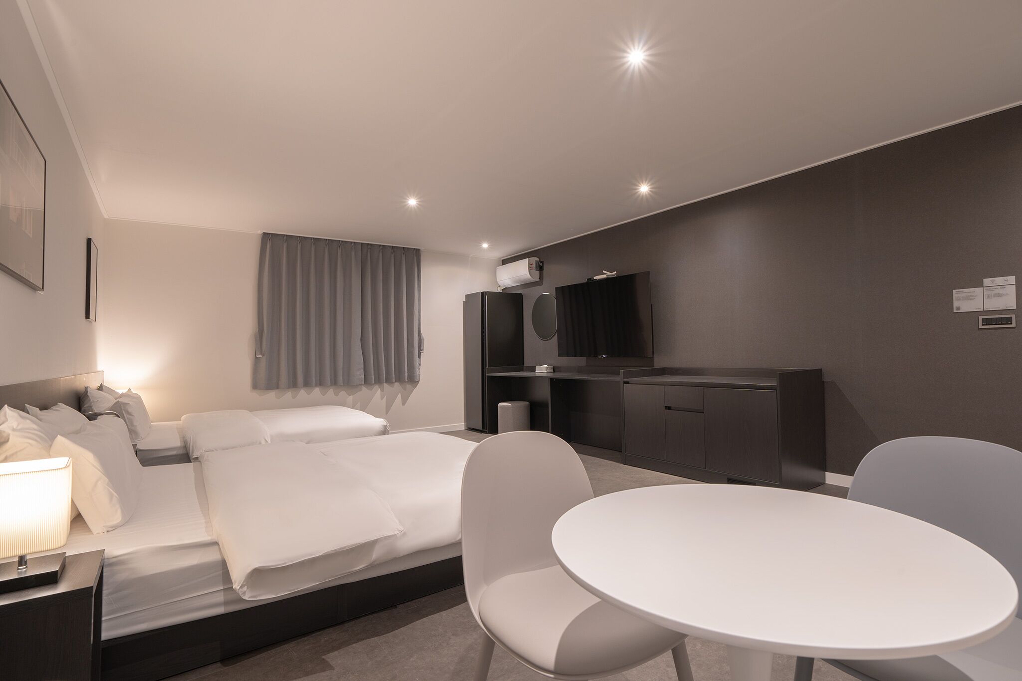 Workers Hotel Daejeon by Aank