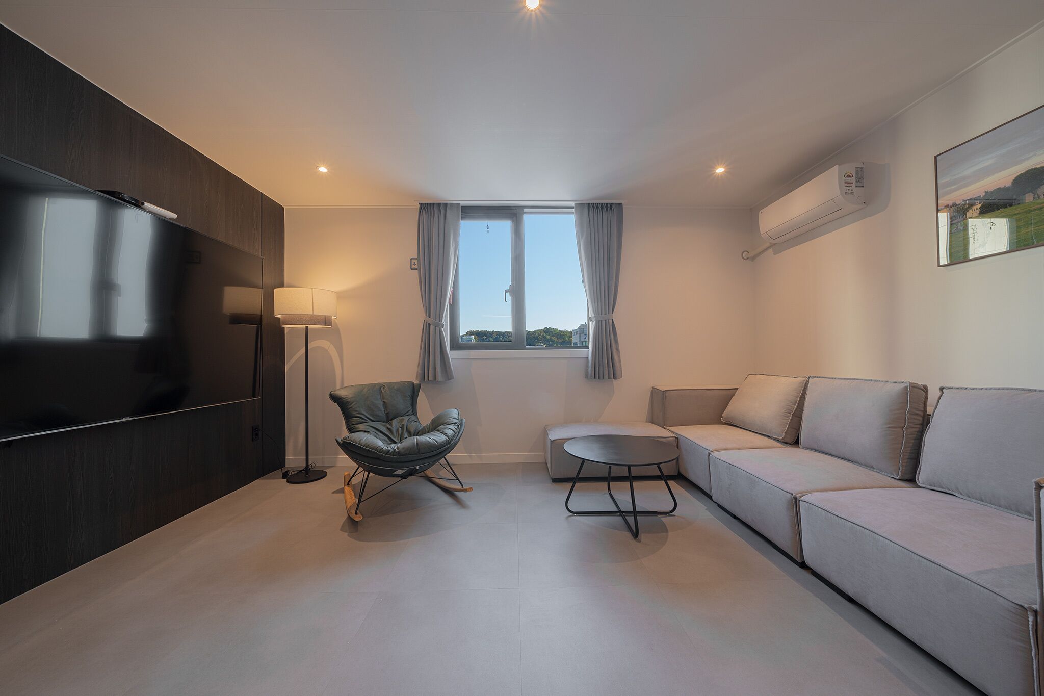Workers Hotel Daejeon by Aank
