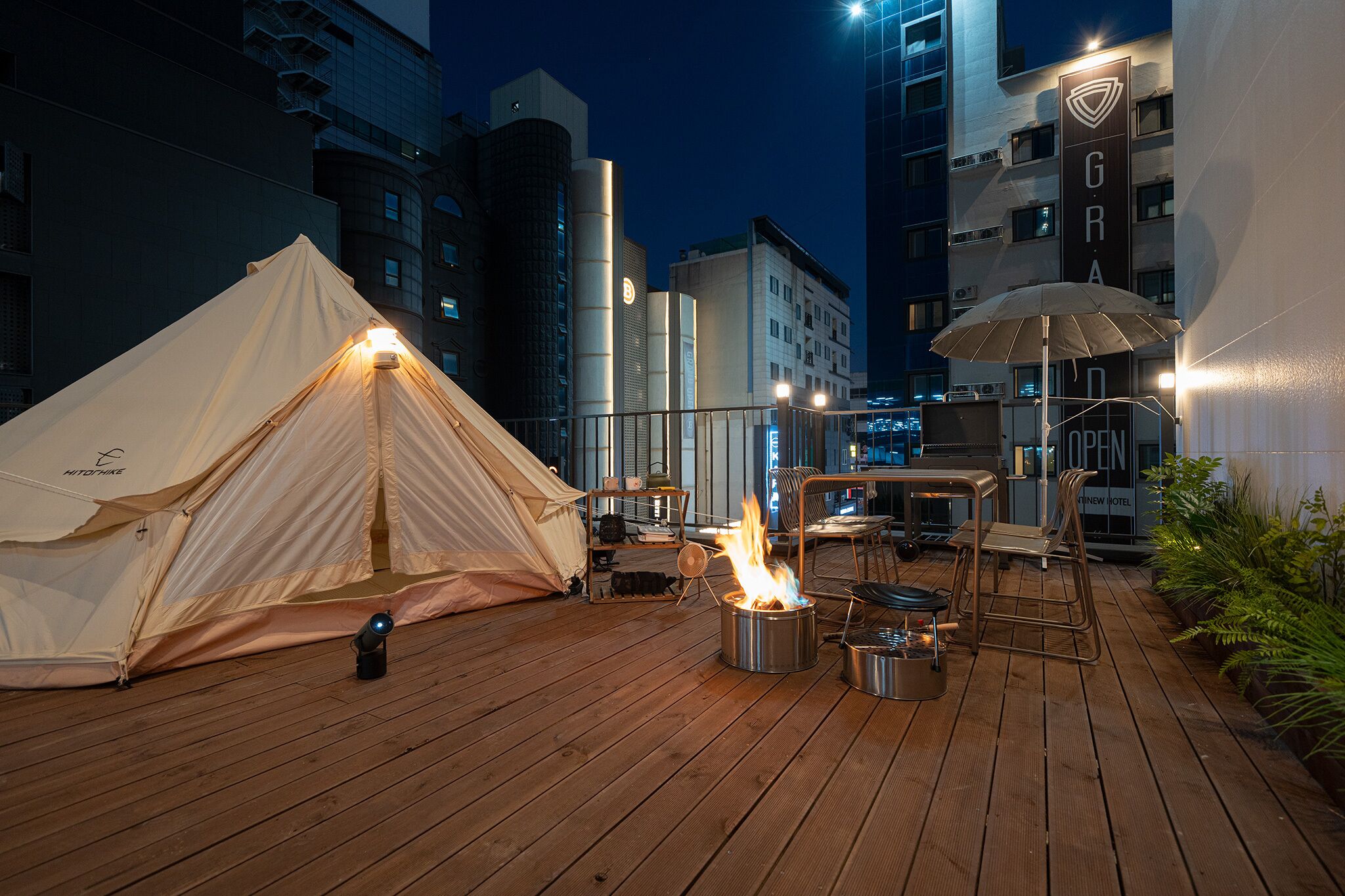 Workers Hotel Daejeon by Aank