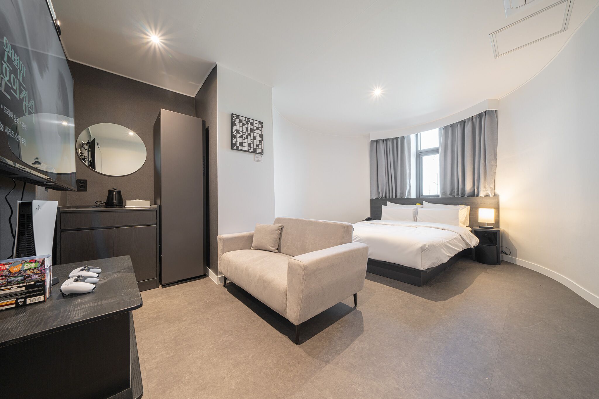 Workers Hotel Daejeon by Aank