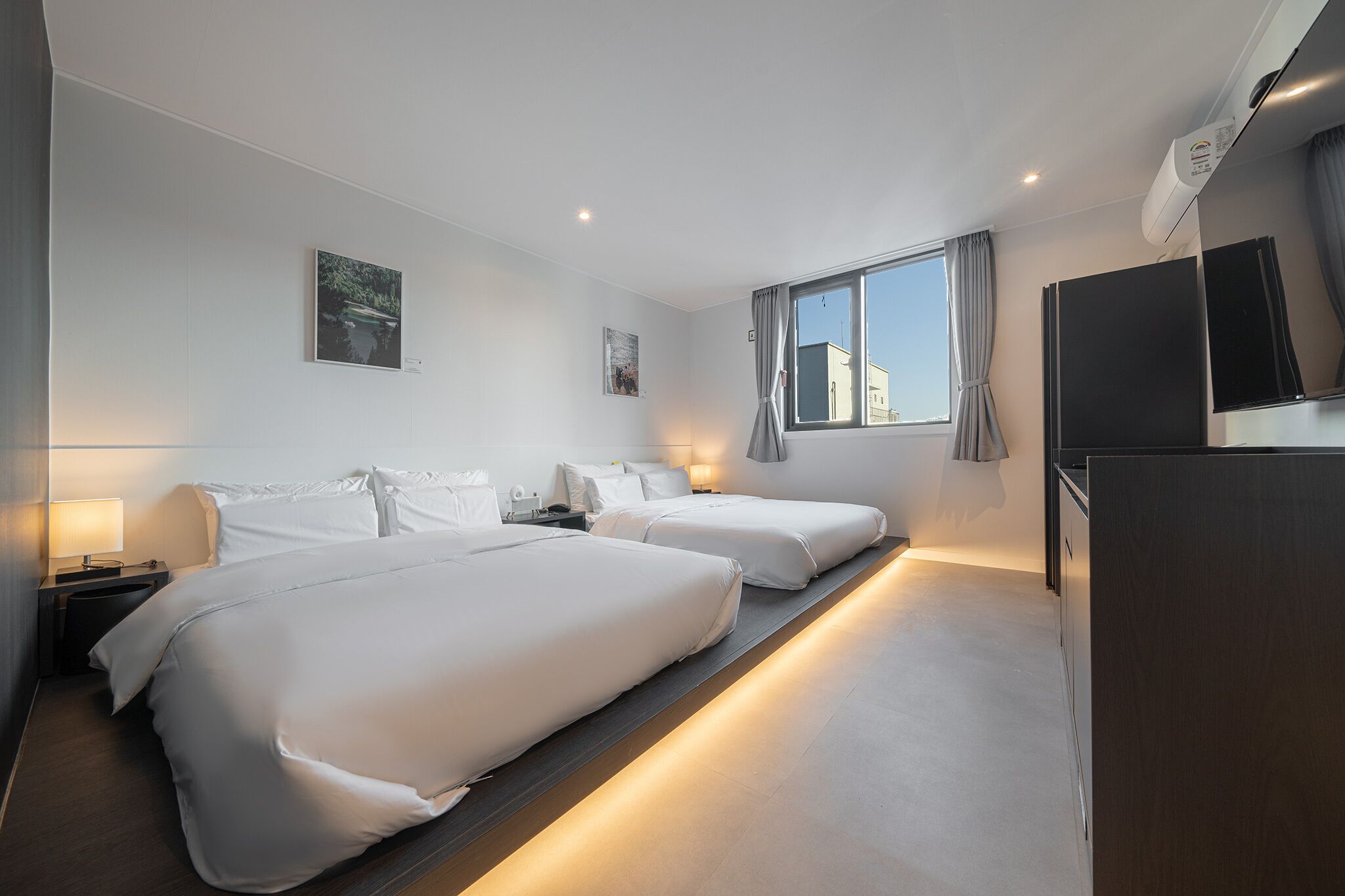 Workers Hotel Daejeon by Aank