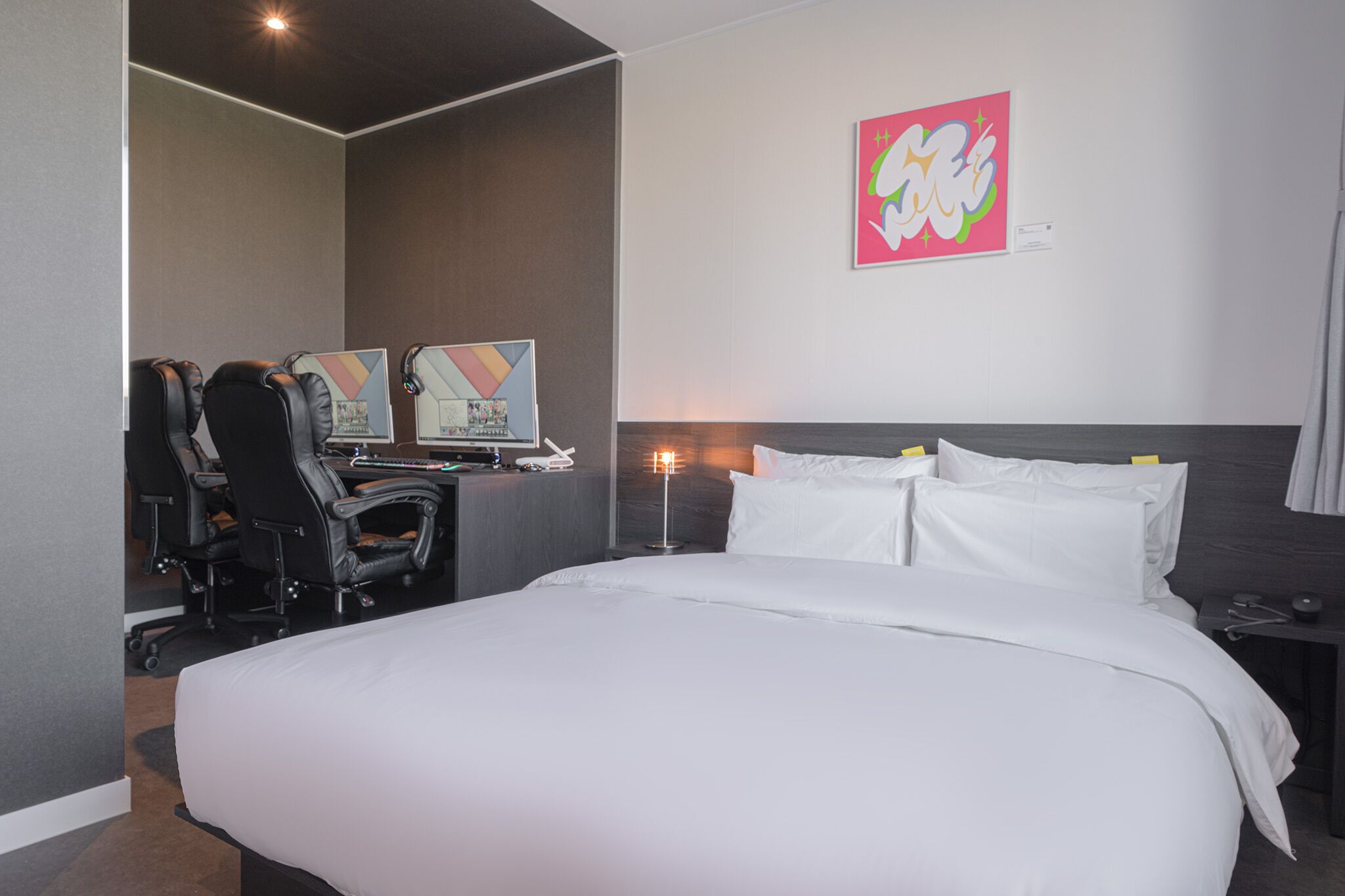 Workers Hotel Daejeon by Aank